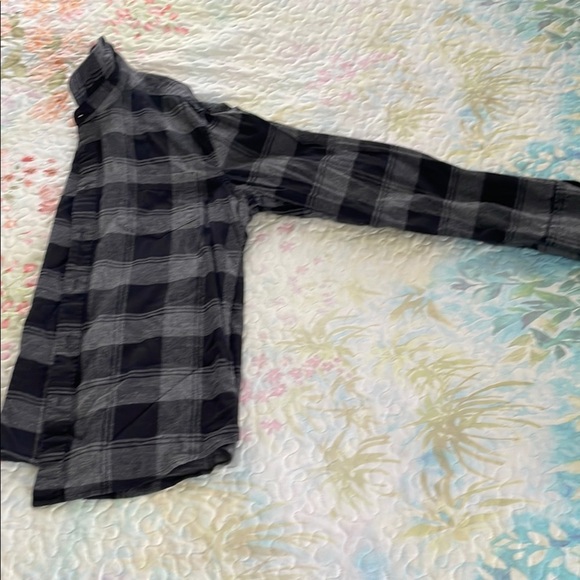 APT 9, Black and Gray Casual Button Down Shirt - Picture 4 of 5